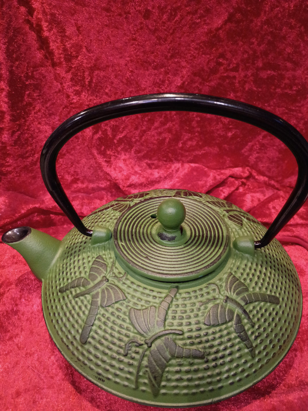 SHIMIZU CAST IRON  TEAPOT AND TRIVET 20 oz